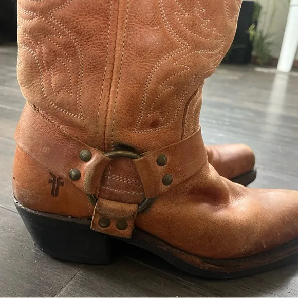 Frye “Coral” Thunderbird Harness boots
