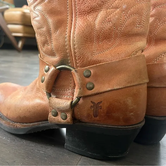 Frye “Coral” Thunderbird Harness boots
