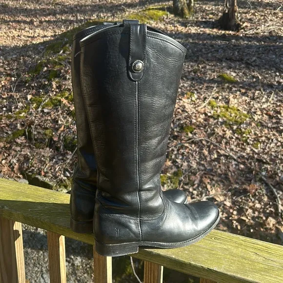 Frye Melissa Button Equestrian-Inspired Tall Boots size 8 B