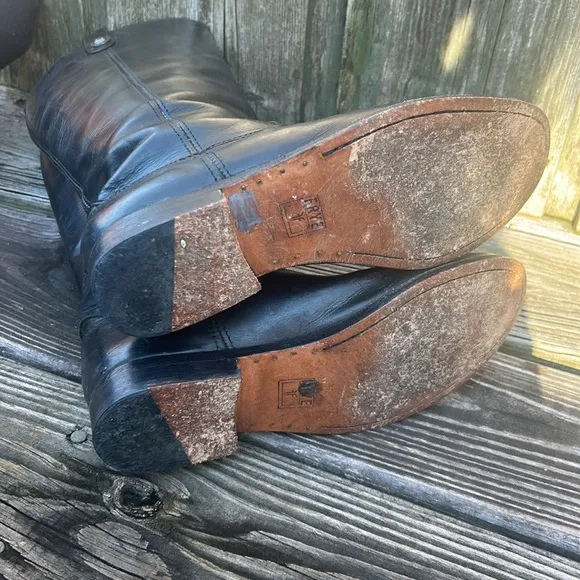 Frye Melissa Button Equestrian-Inspired Tall Boots size 8 B