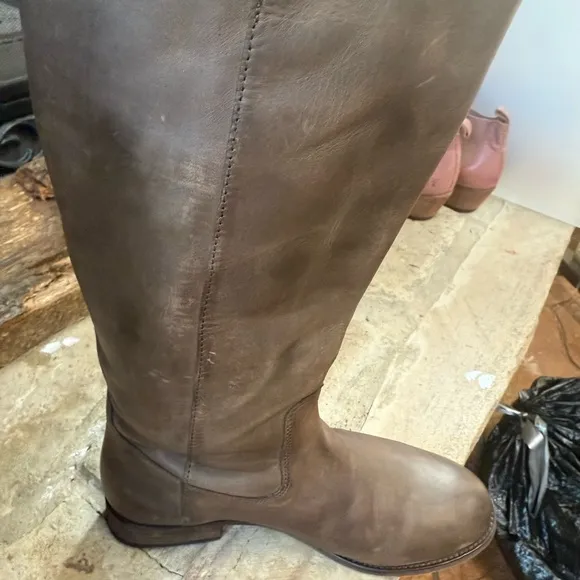 Frye Melissa Button leather Lug Boot Smoke /grey/brown size 9