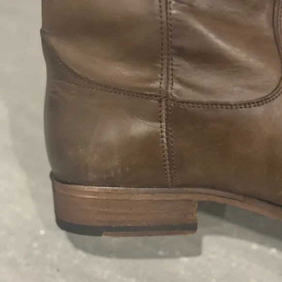 Frye Women’s Size 10 Melissa 2 Button Knee High Riding Boot Vintage Grey Brown