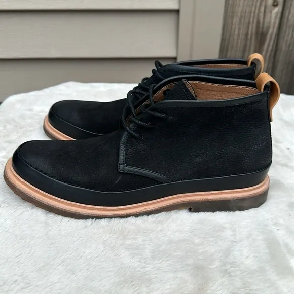 Gentle Souls Men's Donovan Chukka Boots Size 9