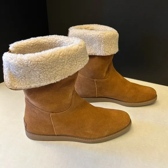 G.H. Bass Aria fold down ankle tan boots suede/leather &amp; sherpa trim Sz-10M. L
