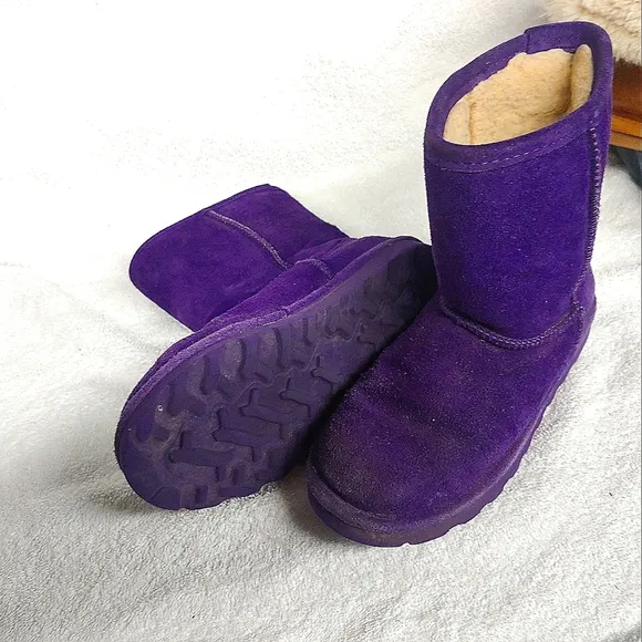 Girls BearPaw ugg like winter boot