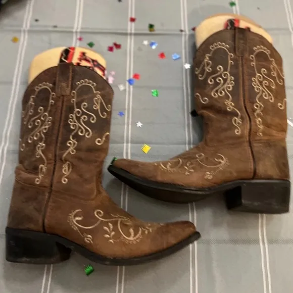 Girl’s Brown Leather Cow girl boots