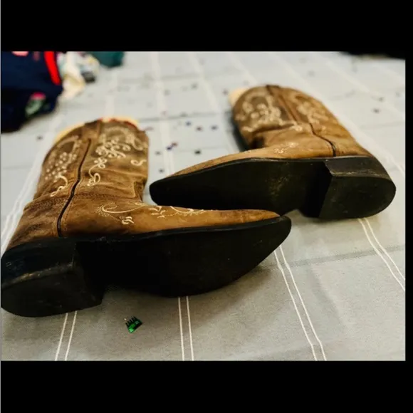 Girl’s Brown Leather Cow girl boots