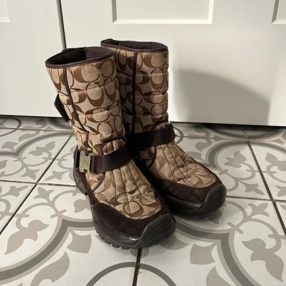 Girls Coach boots