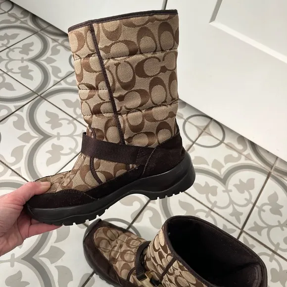 Girls Coach boots