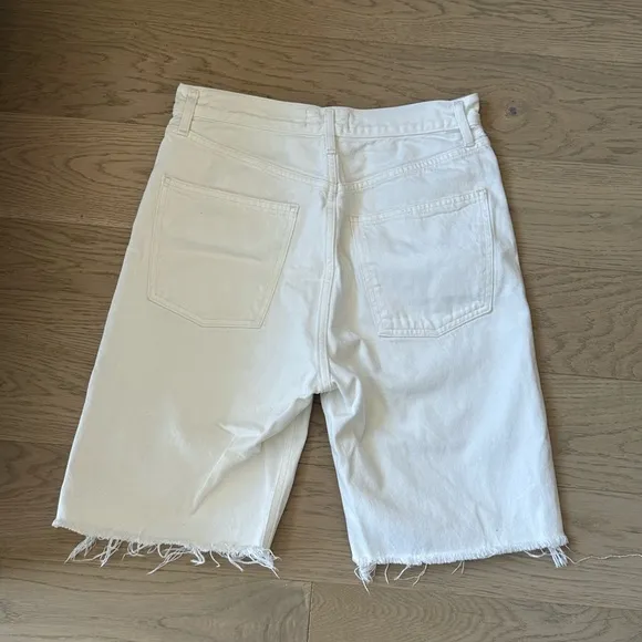 Great Condition AGOLDE 90s Pinch Waist Short in Porcelain Size 27