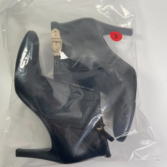 Gucci Women's Black Leather Pointed Toe Side Zip Buckle Ankle Boots US Size 9B
