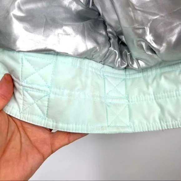 Head Coat Jacket Pastel Silver Ski Outerwear Quilting Detail Woman’s Size Large