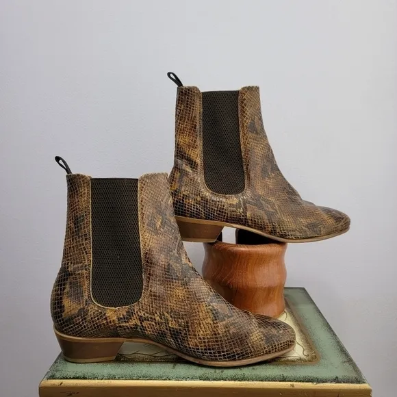 Hudson London Beryl Reptile Print Leather Boots Size 7