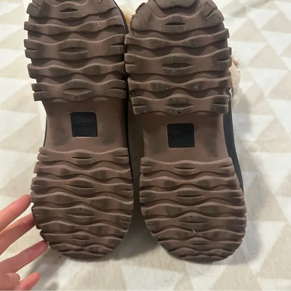 J crew Perfect Winter boots with sherpa pecan camel