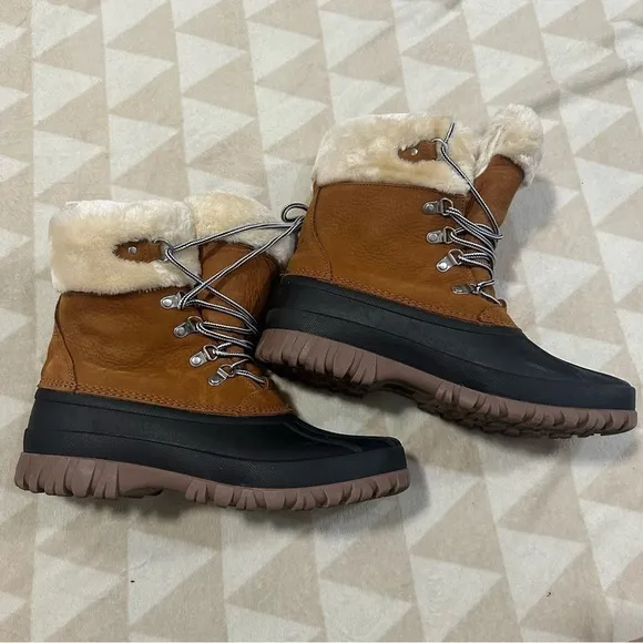 J crew Perfect Winter boots with sherpa pecan camel