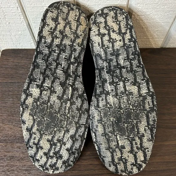 John Varvatos Leather Chukka Boots, size 8.5.