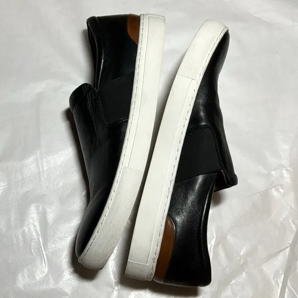 Johnston &amp; Murphy Banks black buttery soft leather slip on men’s shoes 10 1/2