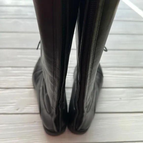 Joie Tall Black Zipper Back Equestrian Style Tall Boots size 5.5