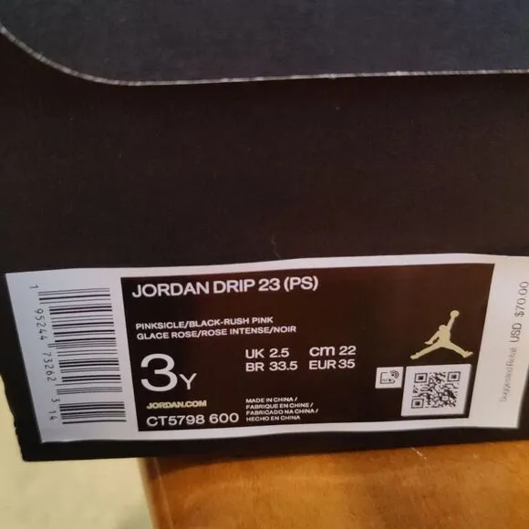 Jordan Drip 23 Pinksicle/black size 3y snow boots