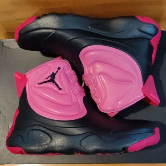Jordan Drip 23 Pinksicle/black size 3y snow boots