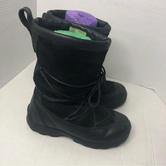 Kamik Boots Womens Size 8 Winter Thinsulate Insulation Black Leather Suede