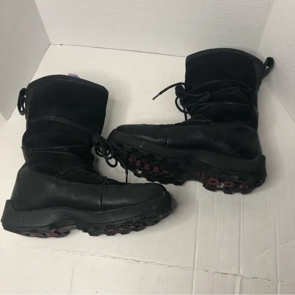 Kamik Boots Womens Size 8 Winter Thinsulate Insulation Black Leather Suede