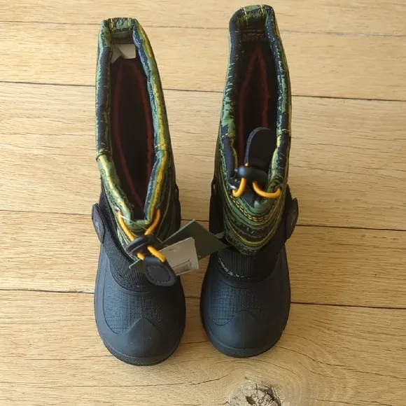 Kamik Kids' Black and Green Winter Boots