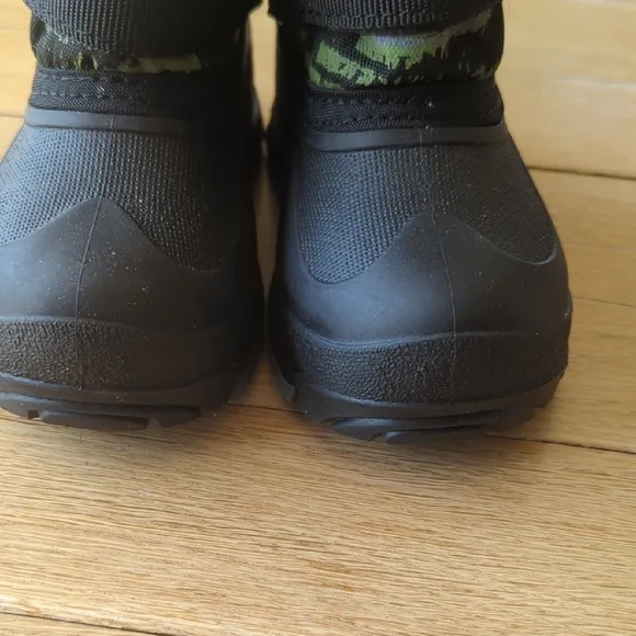 Kamik Kids' Black and Green Winter Boots