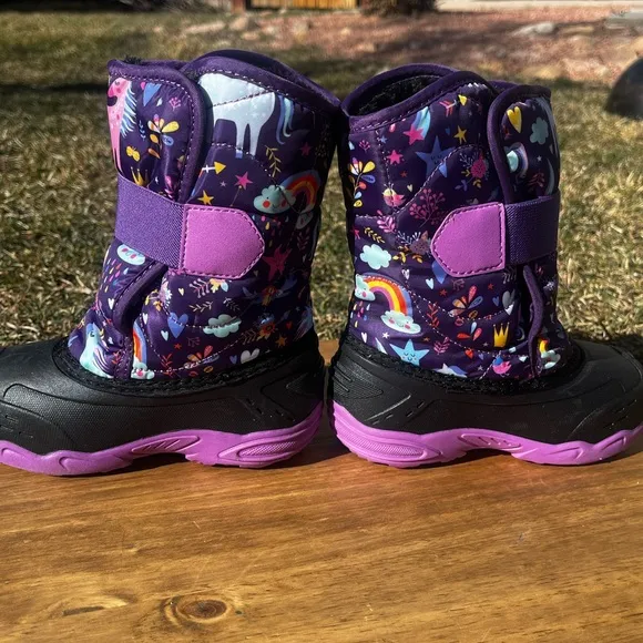 Kamik Snowbug 6 Little Kids SZ 11 Purple and Black Winter Boots Unicorn Pattern