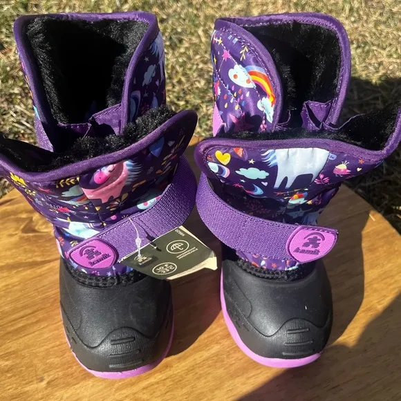 Kamik Snowbug 6 Little Kids SZ 11 Purple and Black Winter Boots Unicorn Pattern