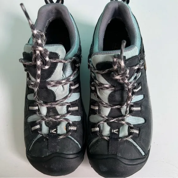 KEEN 7.5 Hiking Women’s Shoes Targhee II Voyageur or Circadia Athletic Shoe WP