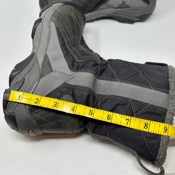 Keen Betty Women’s 200g Insulated Lined Winter Snow Boots Gray Black Size 10.5