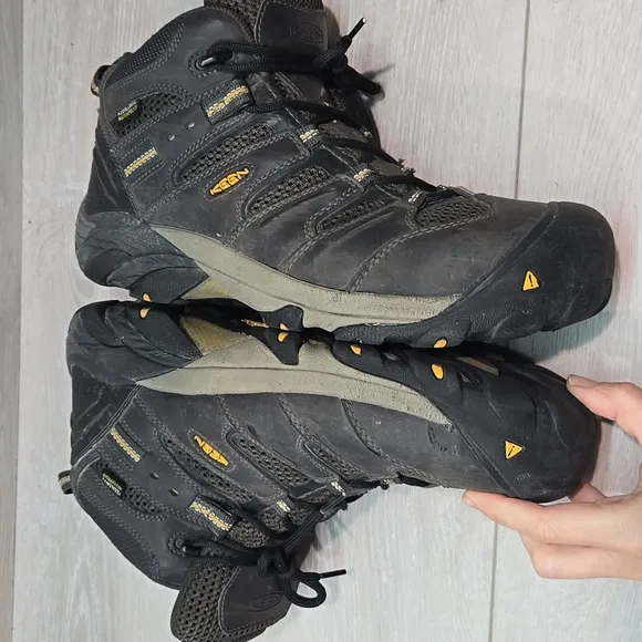 Keen Men's Utility Steel Toe Work Leather/Mesh  Boots Sneakers Sz 11EE Waterproo