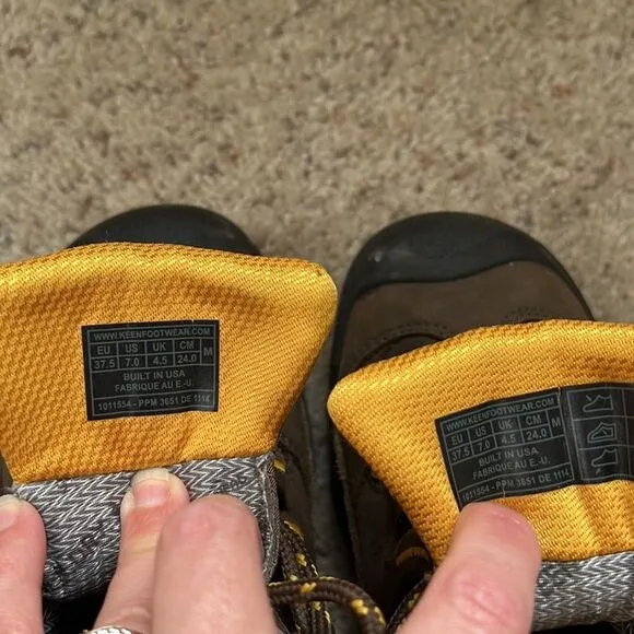 Keen Women Size 7 Hiking Boots (Durand 2)!