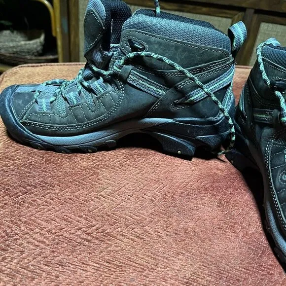 KEEN 1014997 Targhee II Mid WP Women's Raven Dark Gray Hiking Trail BOOTS