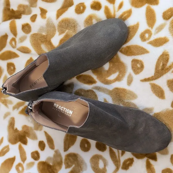 KENNETH COLE REACTION BOOTS