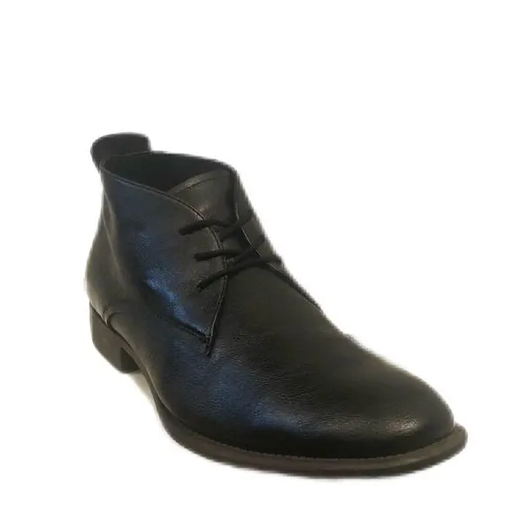 Kenneth Cole chukka boots EUC