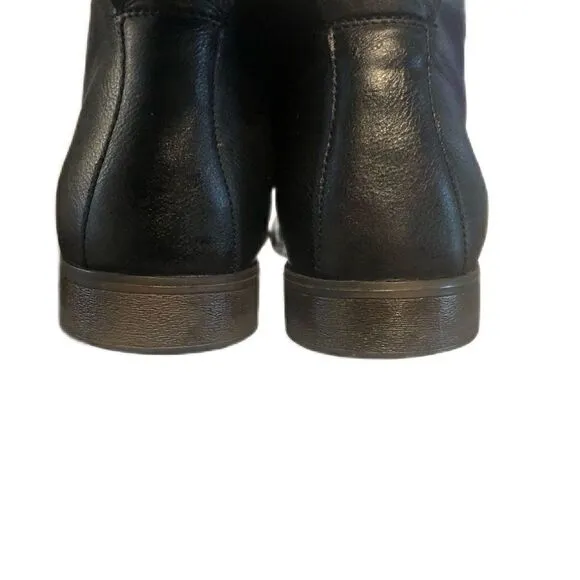 Kenneth Cole chukka boots EUC