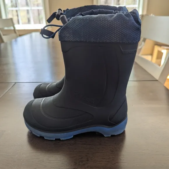 Kids Black and Blue Kamik Winter Boots