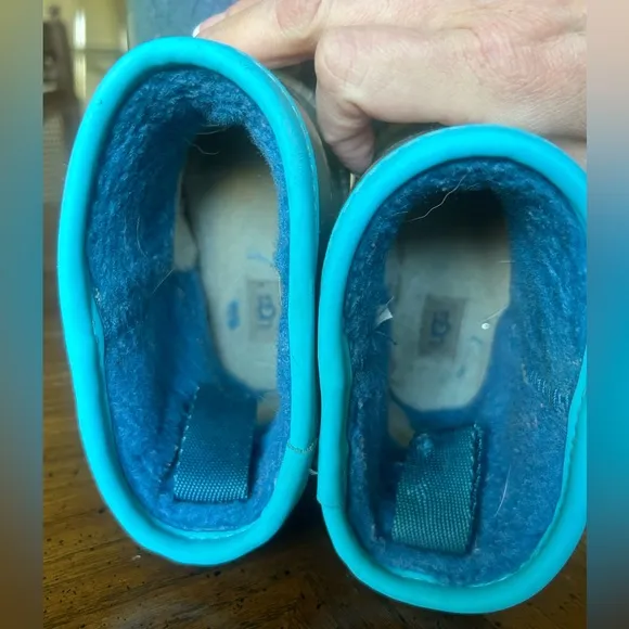 Kids’ Ugg blue winter boots size