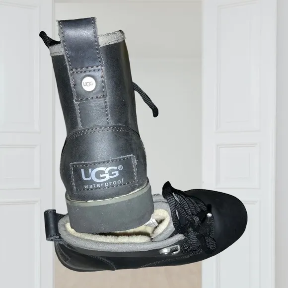 Kids Waterproof Ugg Boots Size USA 4