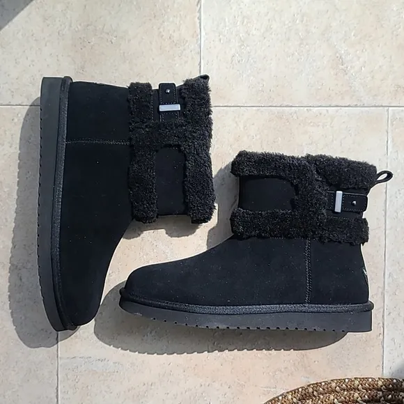 Koolaburra by UGG Faux Fur Short Suede Boots Delene Silver Buckles 11330…