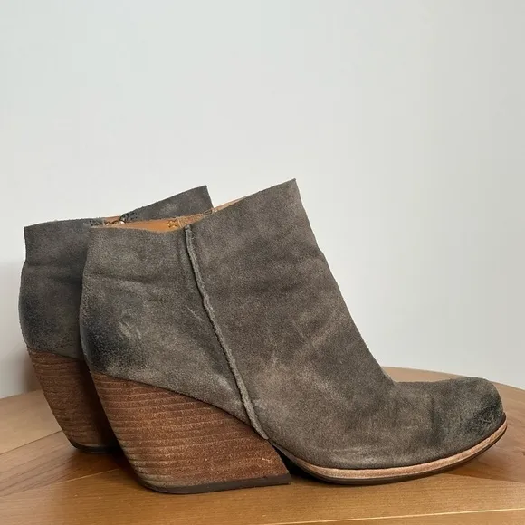 KORK-EASE Natalya Heel Wedge Boots Size 9