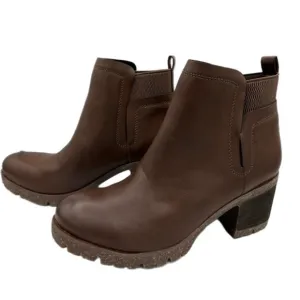 KORKS Elsie Boot Lug Sole Platform Boot Women's size 8M color: natural NWOB
