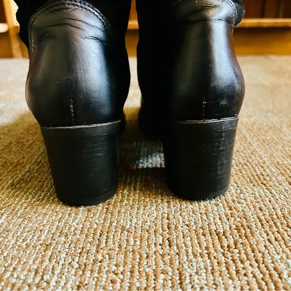 La Canadienne Black Suede Passion Equestrian Knee High Waterproof Boots, size 8M