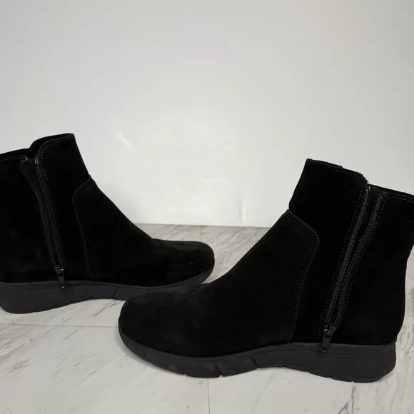 La Canadienne Vira Black Suede Winter Boot 8