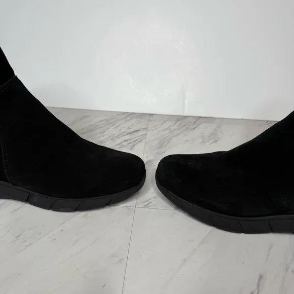 La Canadienne Vira Black Suede Winter Boot 8