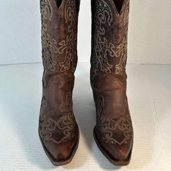 LADIES SIZE 8.5 CORRAL BOOTS