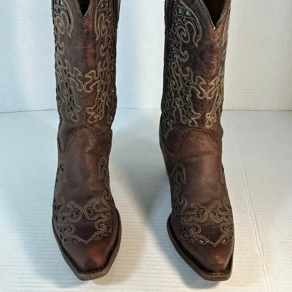 LADIES SIZE 8.5 CORRAL BOOTS