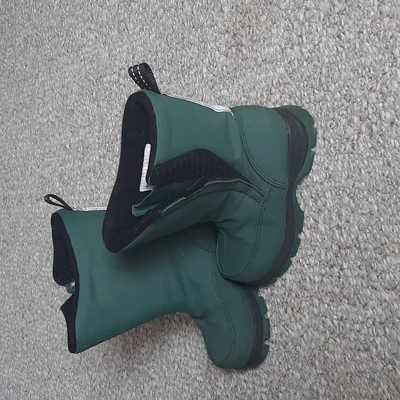 Lands'End Kids Water Repellant Winter Boots